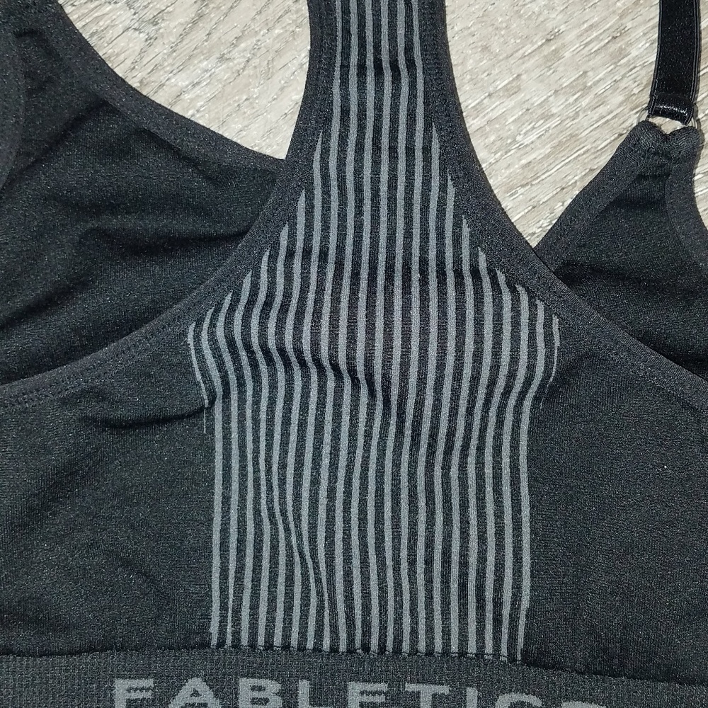 Sports bra - Picture 2 of 3
